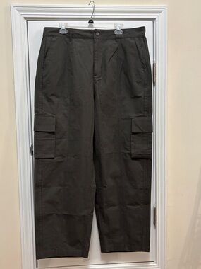 adidas Women’s Barrel Leg Olive Green Cargo Pants size 18